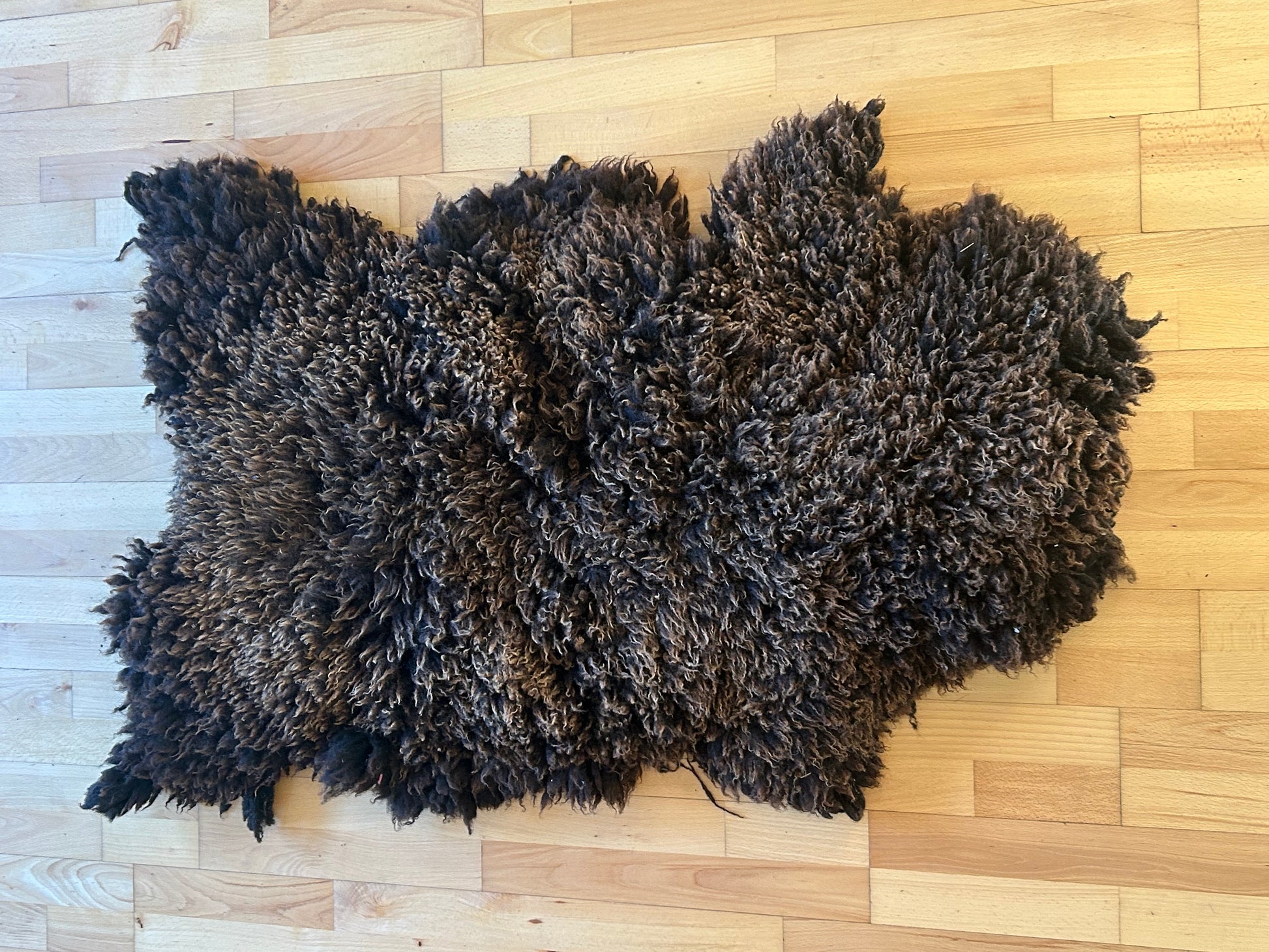 AVAILABLE Longwool black sheepskin